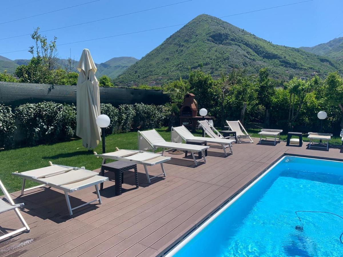 Villa Lucia Castellammare di Stabia Bagian luar foto