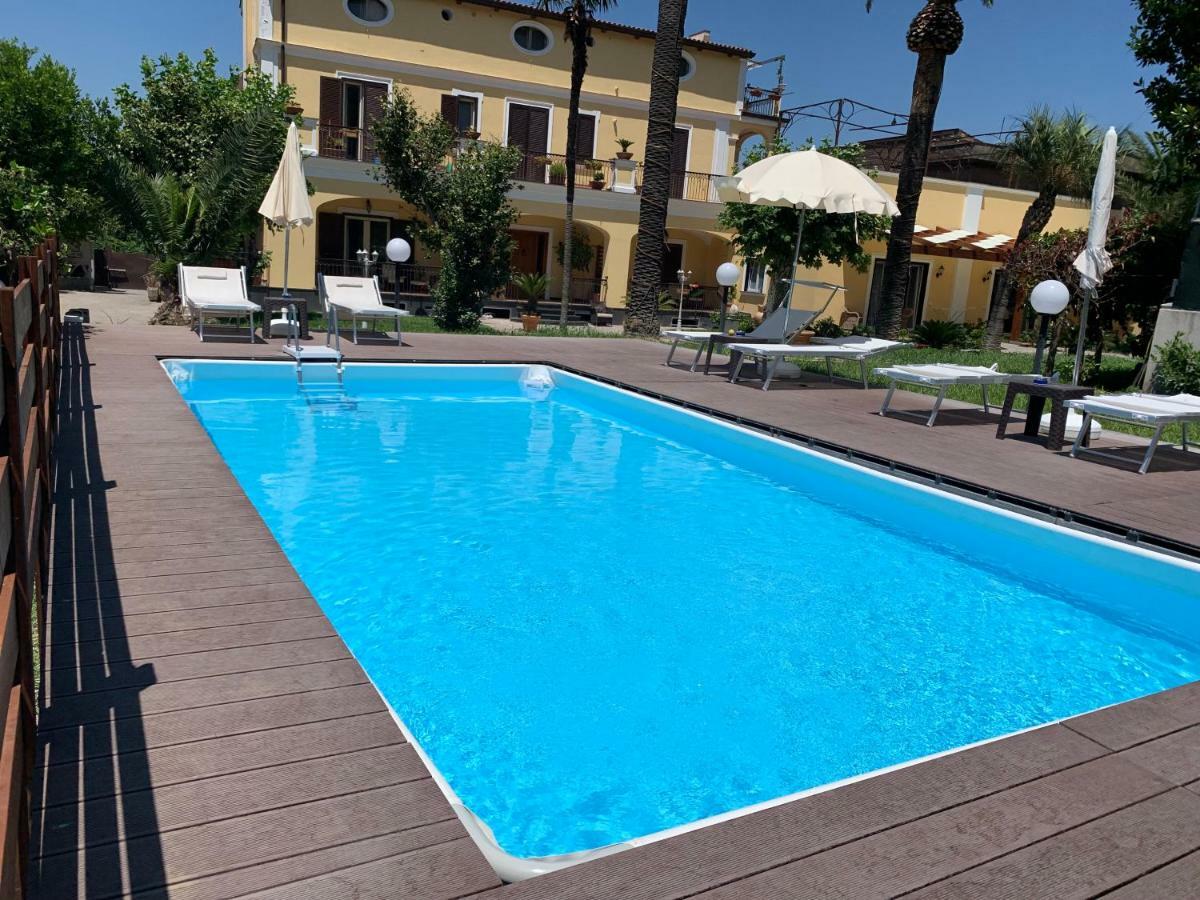 Villa Lucia Castellammare di Stabia Bagian luar foto